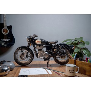 MAQUETTE ROYAL ENFIELD CLASSIC 500 BLACK
